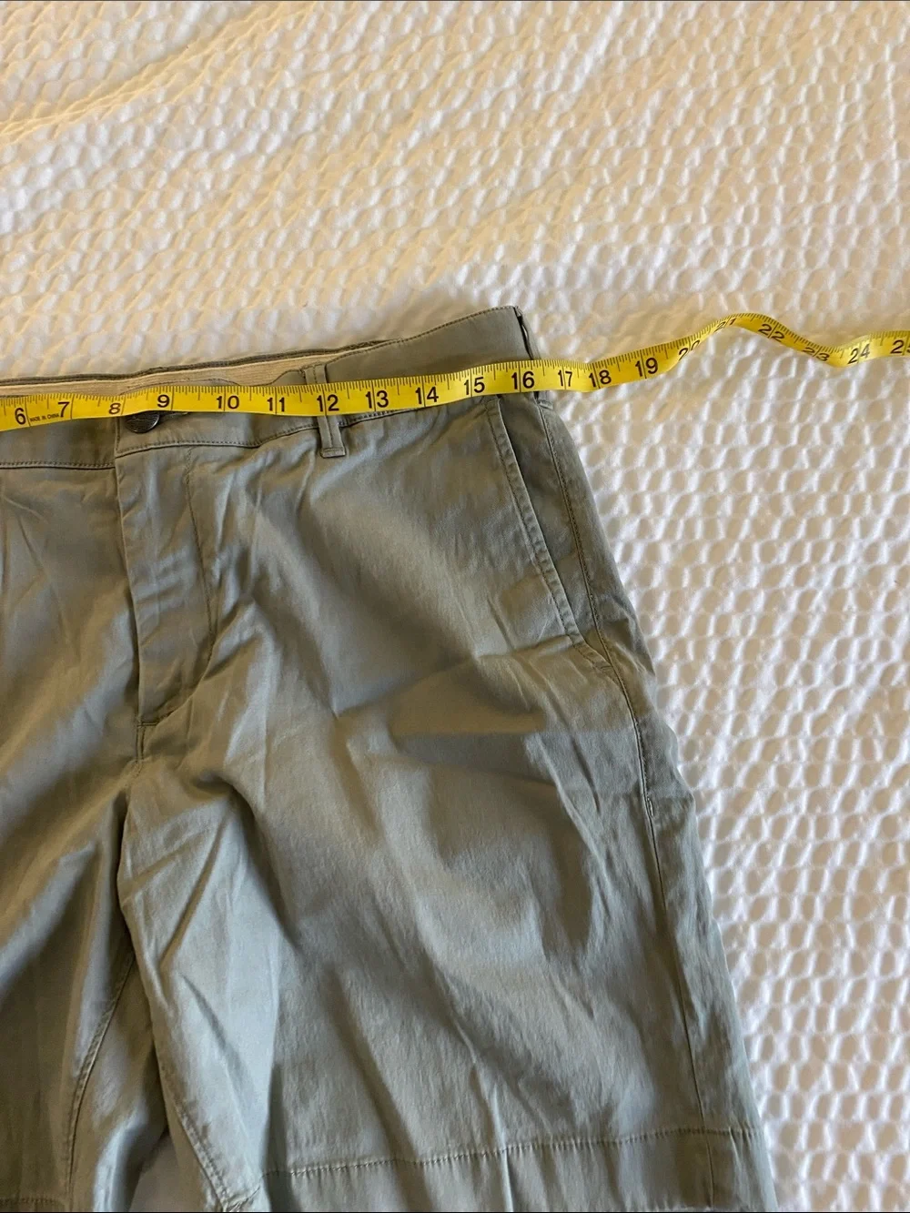Faherty Men's Flat Front Olive Shorts